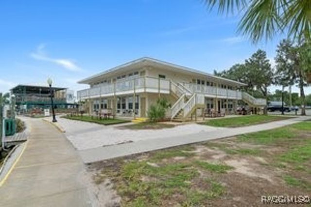 5291 S Cherokee Way, Homosassa, FL 34448