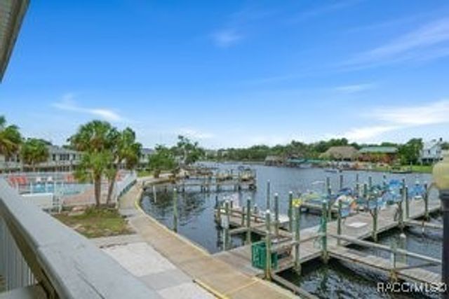 5291 S Cherokee Way, Homosassa, FL 34448