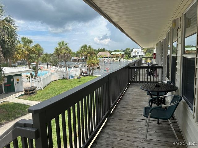 5291 S Cherokee Way, Homosassa, FL 34448