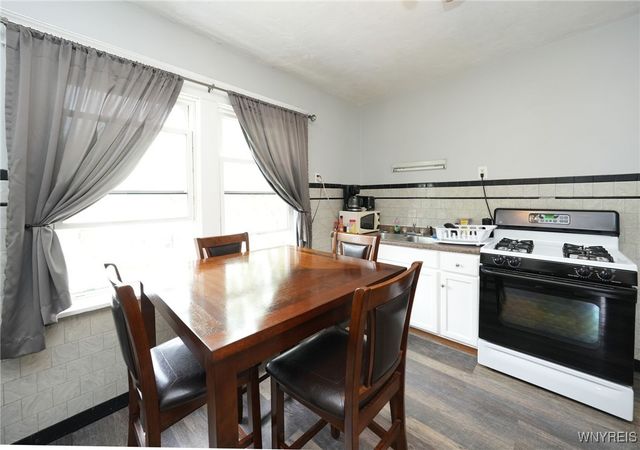 5 Humphrey Road, Buffalo, NY 14207