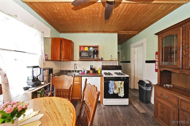 5 Humphrey Road, Buffalo, NY 14207