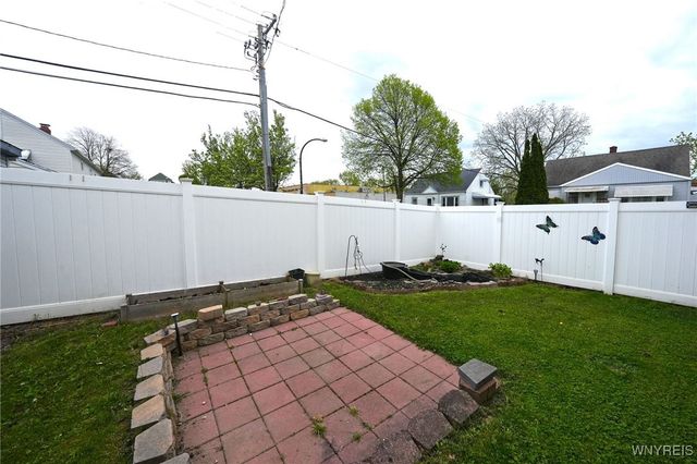 5 Humphrey Road, Buffalo, NY 14207