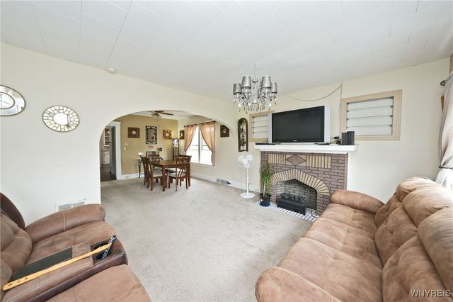 5 Humphrey Road, Buffalo, NY 14207