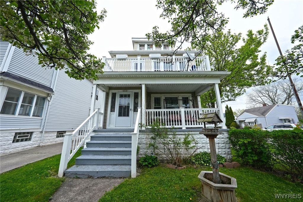 5 Humphrey Road, Buffalo, NY 14207