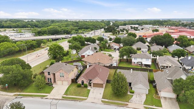2988 Thames Trail, Fort Worth, TX 76118