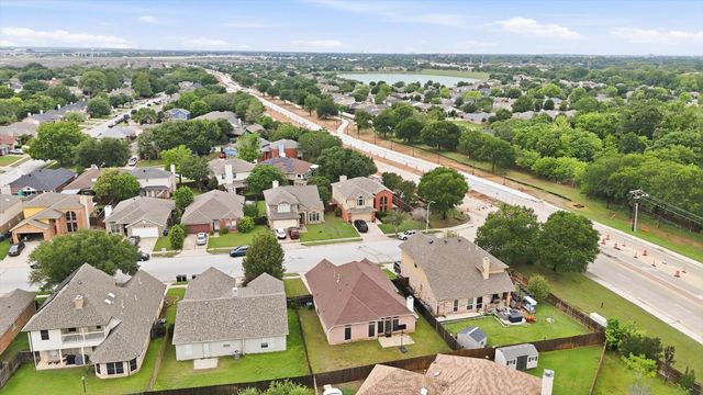 2988 Thames Trail, Fort Worth, TX 76118