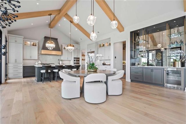 16010 Glenfinnan Way, Loch Lloyd, MO 64012