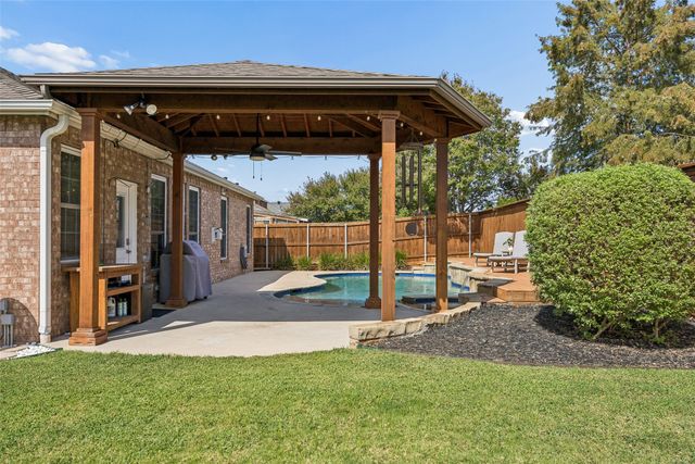 10418 Greenbriar Lane, Rowlett, TX 75089