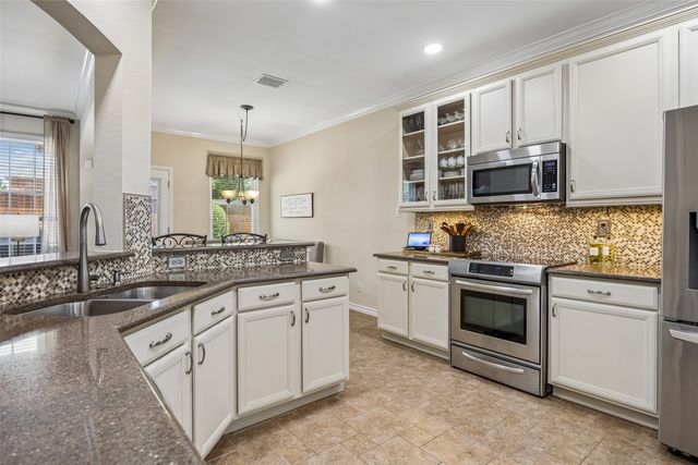 10418 Greenbriar Lane, Rowlett, TX 75089