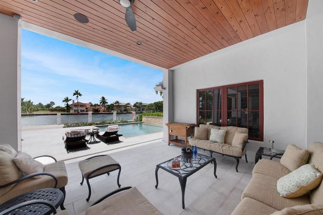 4555 W Tradewinds Avenue, Lauderdale By The Sea, FL 33308