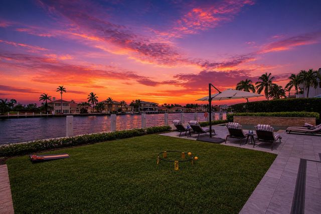 4555 W Tradewinds Avenue, Lauderdale By The Sea, FL 33308