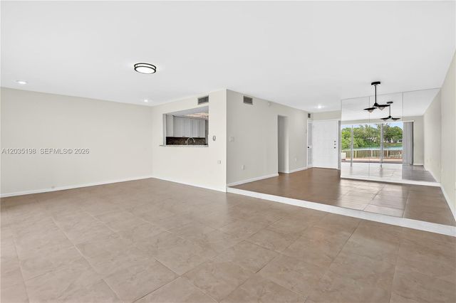 5002 SW 72nd Avenue, Miami, FL 33155