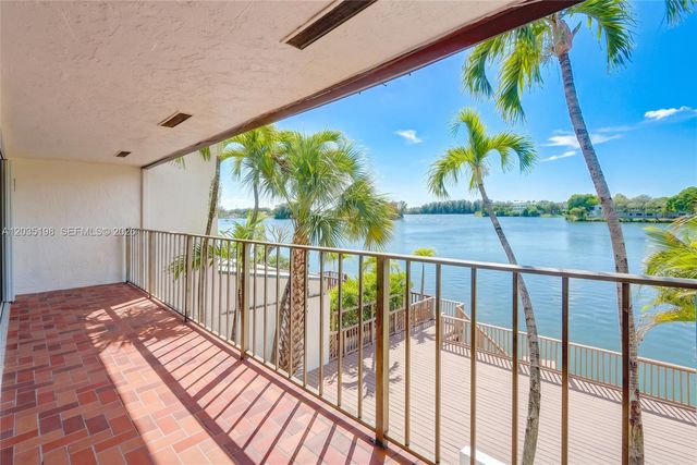 5002 SW 72nd Avenue, Miami, FL 33155