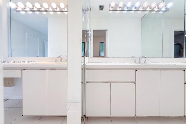 5002 SW 72nd Avenue, Miami, FL 33155