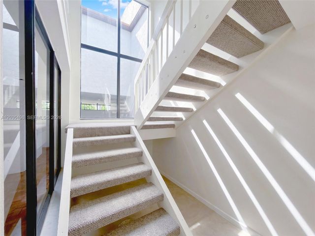 5002 SW 72nd Avenue, Miami, FL 33155
