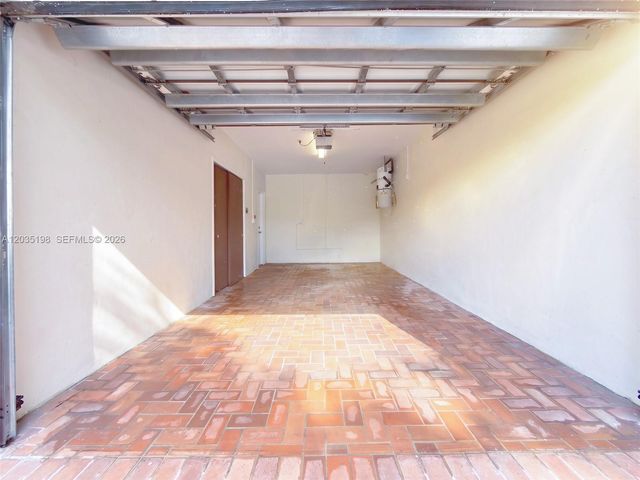 5002 SW 72nd Avenue, Miami, FL 33155