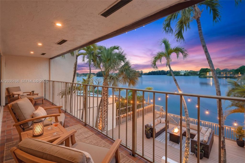 5002 SW 72nd Avenue, Miami, FL 33155