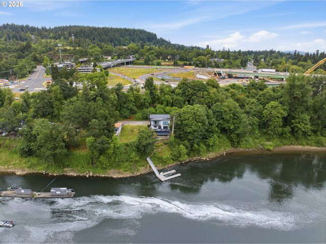5095 TERRITORIAL Dr, West Linn, OR 97068