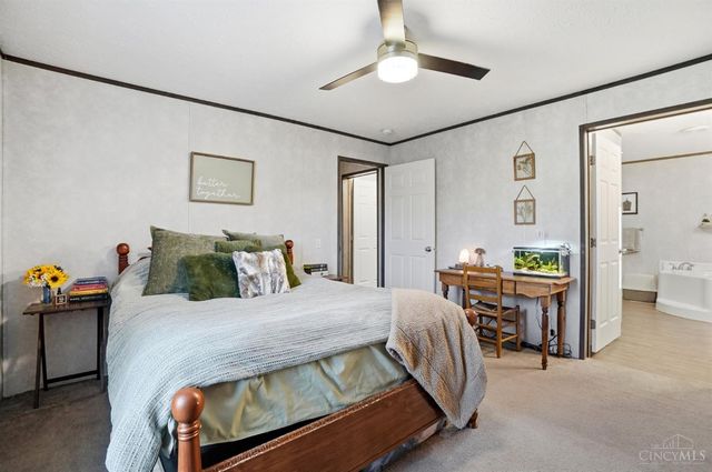 555 Cross Creek Dr, Wilmington, OH 45177