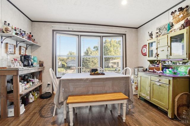 555 Cross Creek Dr, Wilmington, OH 45177