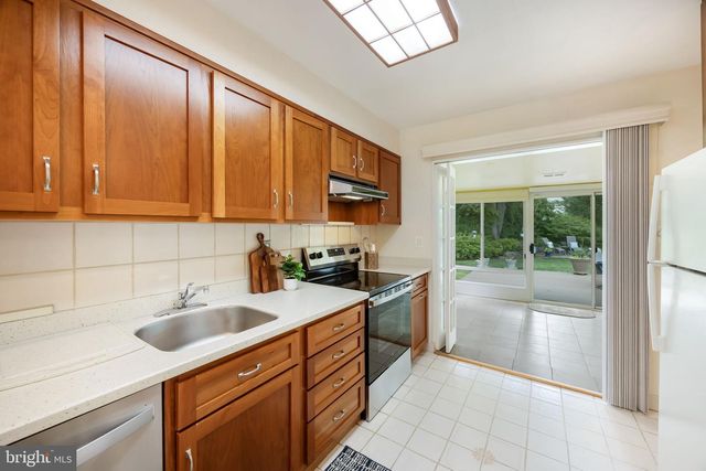 7714 WEBER ST, Annandale, VA 22003