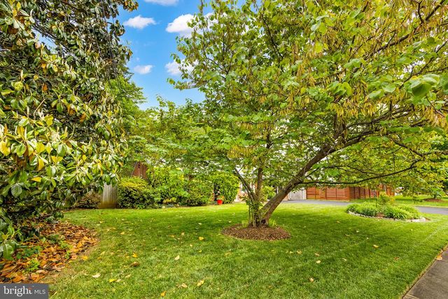 7714 WEBER ST, Annandale, VA 22003