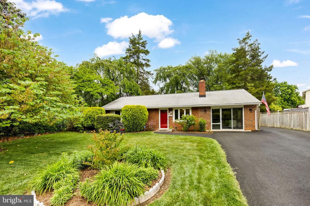 7714 WEBER ST, Annandale, VA 22003