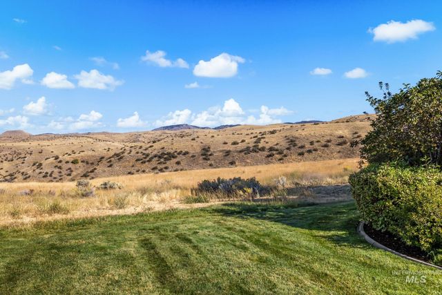 1518 E Braemere Road, Boise, ID 83702