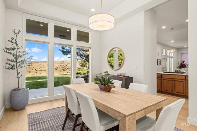 1518 E Braemere Road, Boise, ID 83702