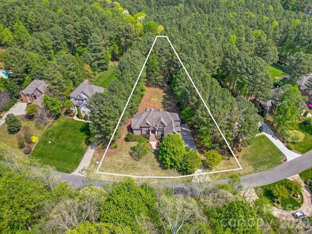 137 Northington Woods Drive, Mooresville, NC 28117