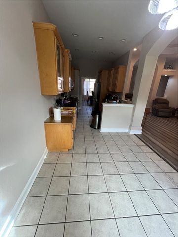 2605 6th Street, Bentonville, AR 72712