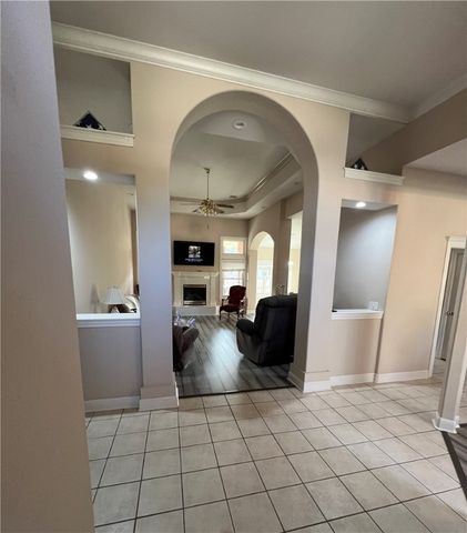 2605 6th Street, Bentonville, AR 72712