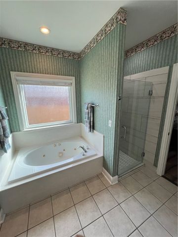 2605 6th Street, Bentonville, AR 72712