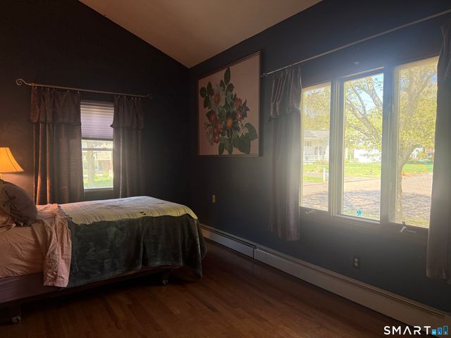 80 Ramsey Avenue, Naugatuck, CT 06770