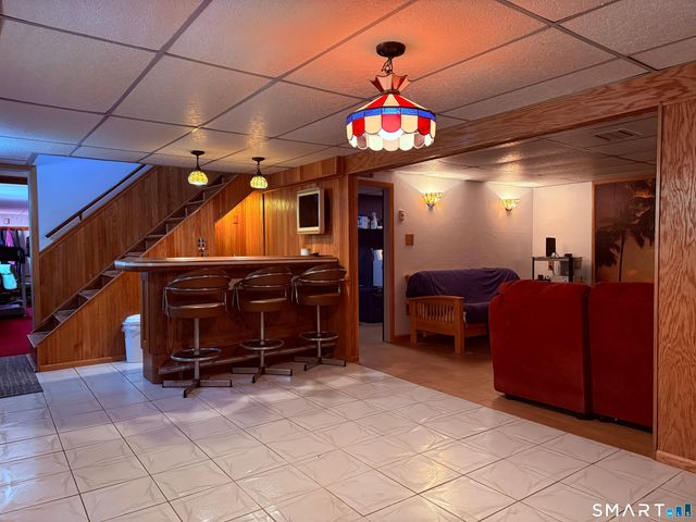 80 Ramsey Avenue, Naugatuck, CT 06770