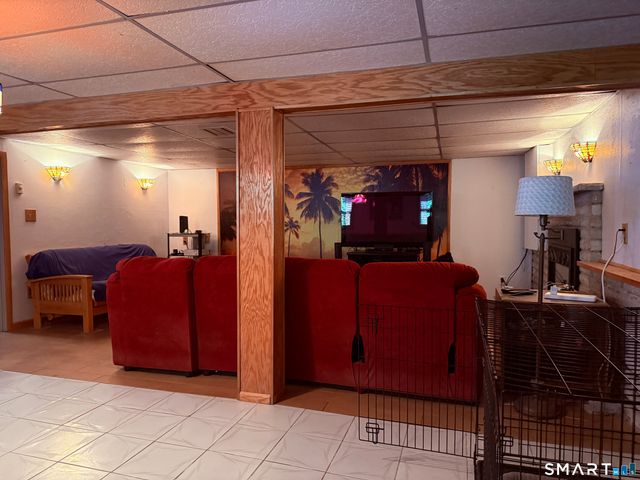 80 Ramsey Avenue, Naugatuck, CT 06770