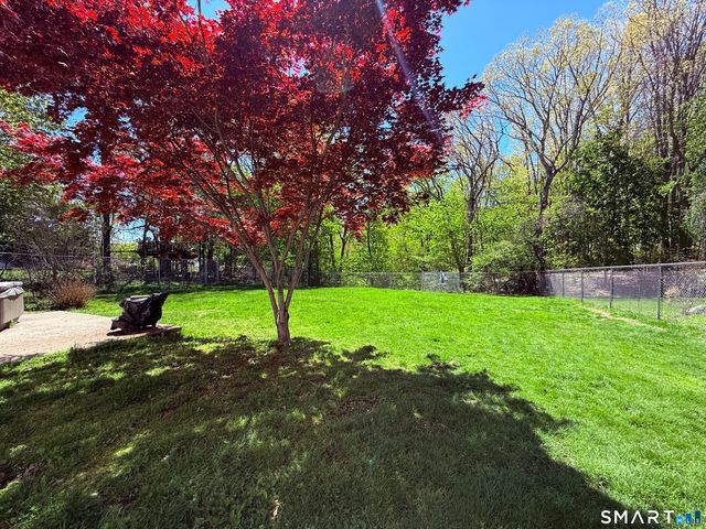 80 Ramsey Avenue, Naugatuck, CT 06770