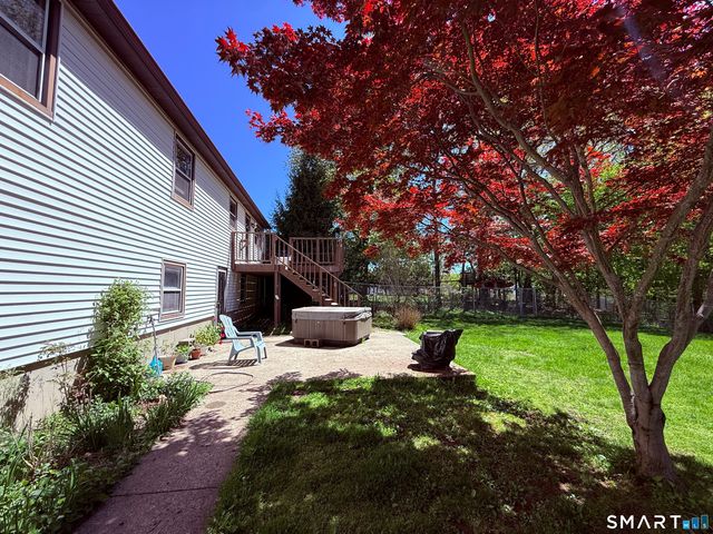 80 Ramsey Avenue, Naugatuck, CT 06770