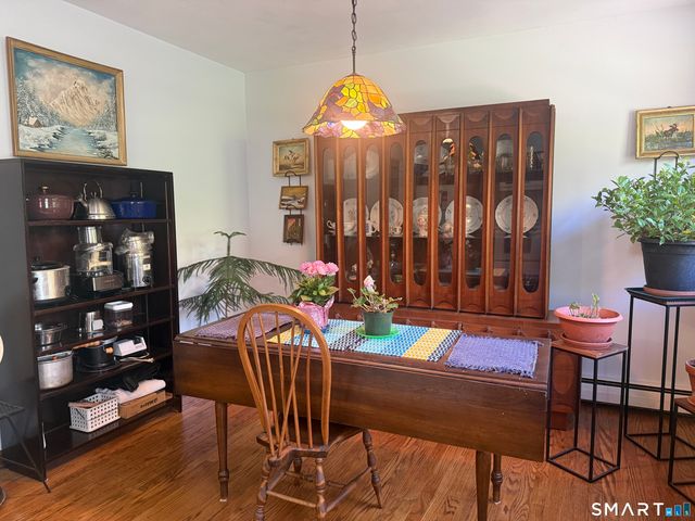 80 Ramsey Avenue, Naugatuck, CT 06770