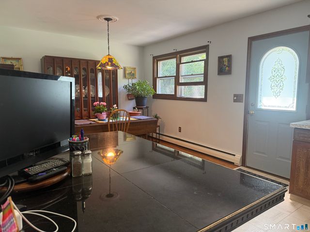 80 Ramsey Avenue, Naugatuck, CT 06770