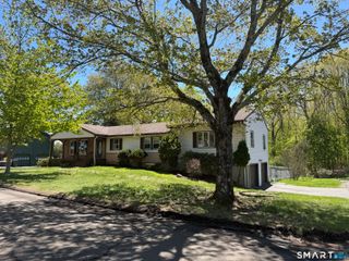 80 Ramsey Avenue, Naugatuck, CT 06770