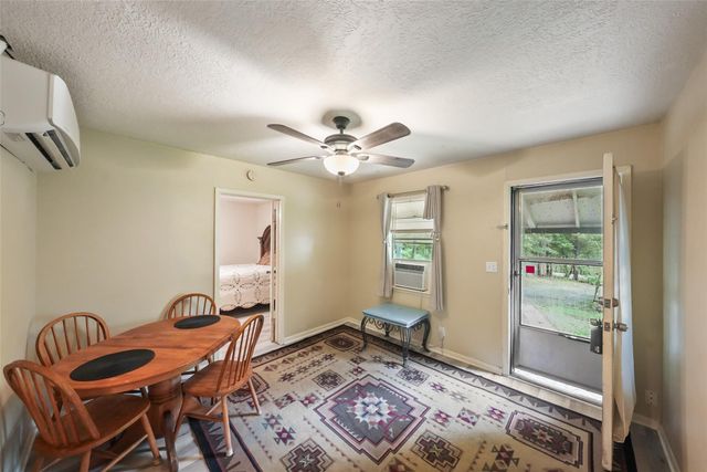 6387 Oak Knoll Road, Montgomery, TX 77316