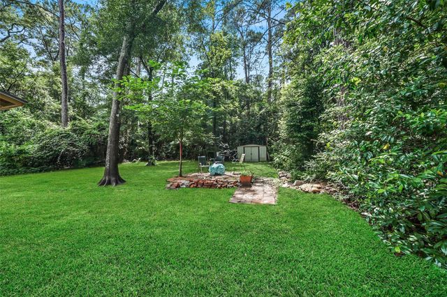6387 Oak Knoll Road, Montgomery, TX 77316