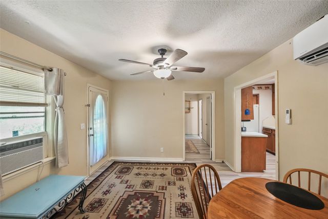 6387 Oak Knoll Road, Montgomery, TX 77316