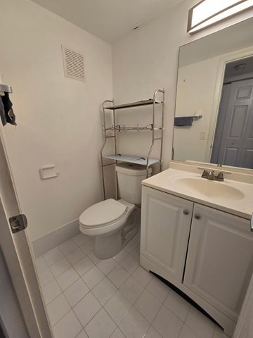 133 Ventnor Drive 133, Deerfield Beach, FL 33442