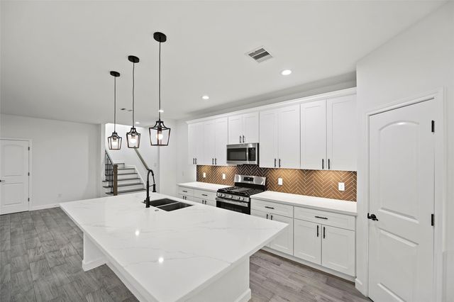 1071 Saint Clair Street, Houston, TX 77088