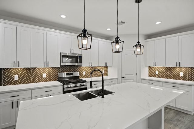 1071 Saint Clair Street, Houston, TX 77088