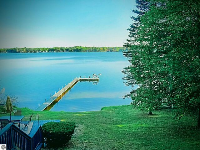 6466 Westshore Drive, Oscoda, MI 48750