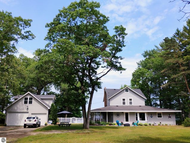6466 Westshore Drive, Oscoda, MI 48750