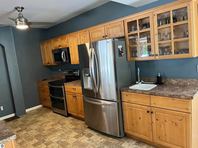 6466 Westshore Drive, Oscoda, MI 48750